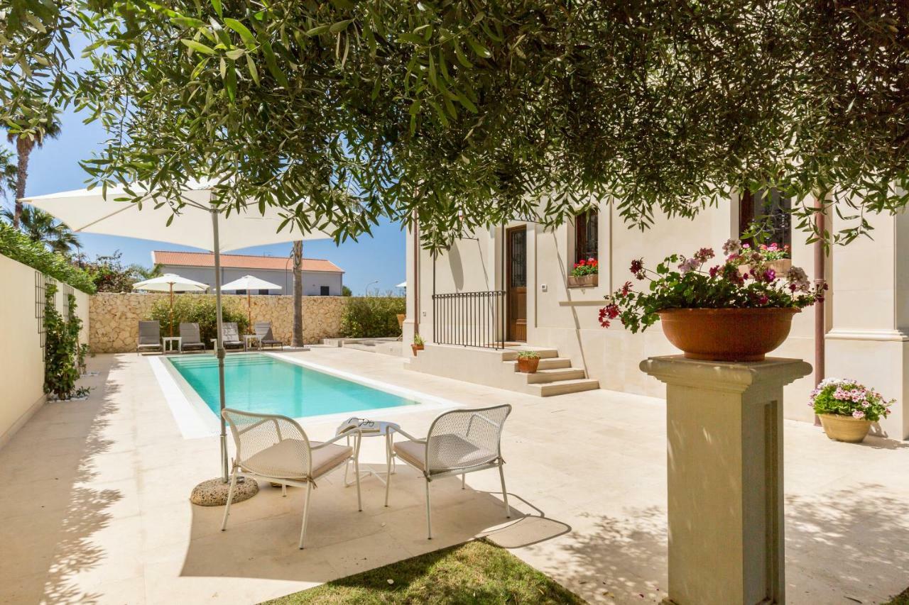 Villa Raphael Авола Экстерьер фото