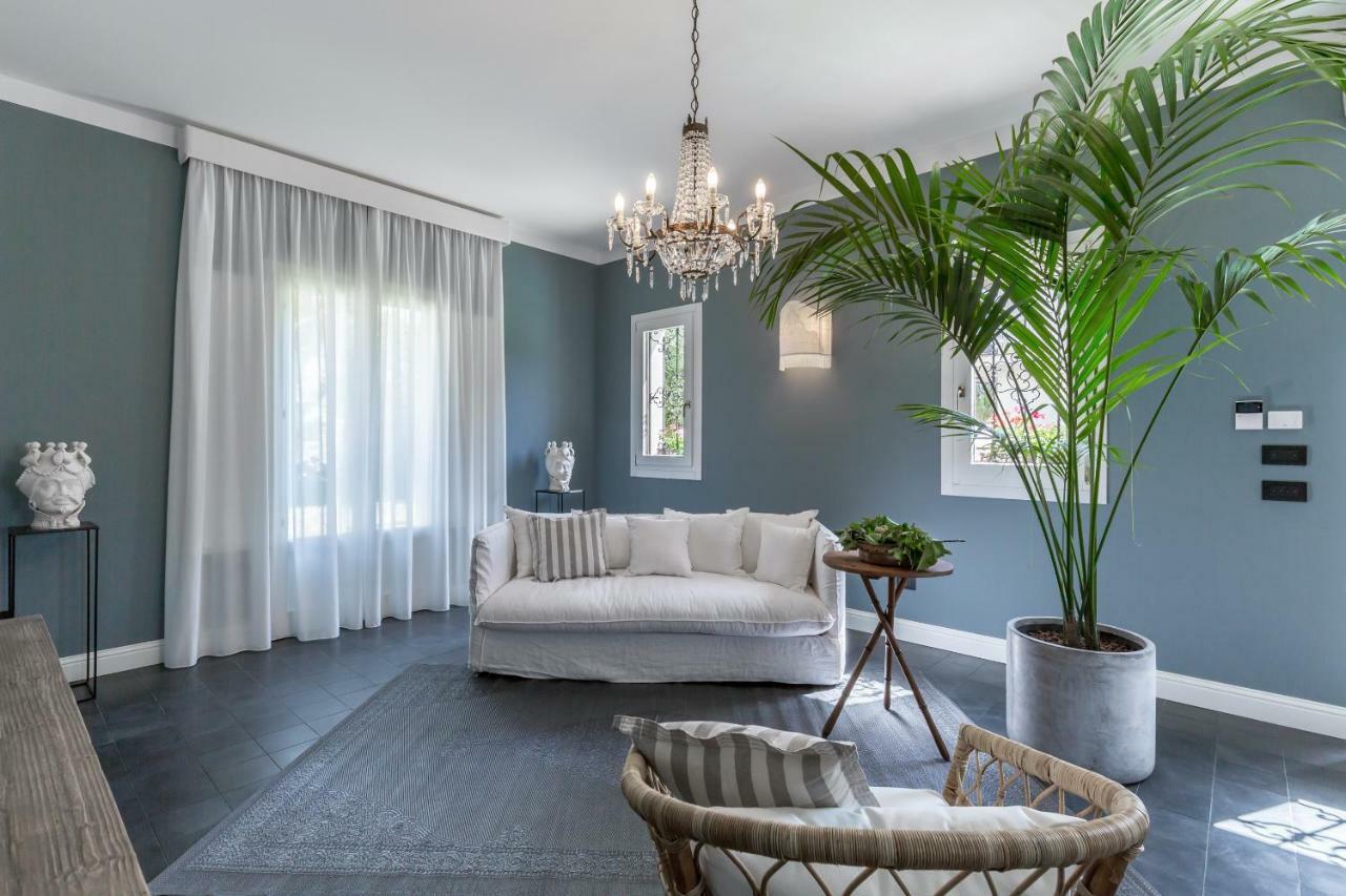 Villa Raphael Авола Экстерьер фото