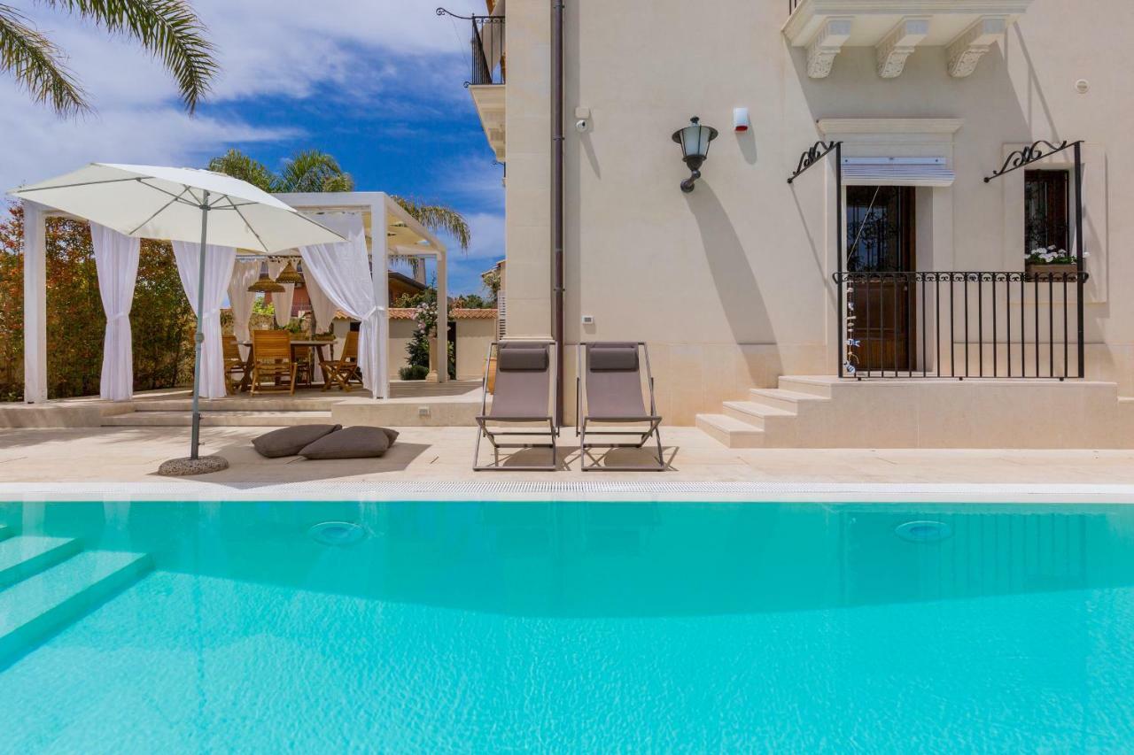 Villa Raphael Авола Экстерьер фото